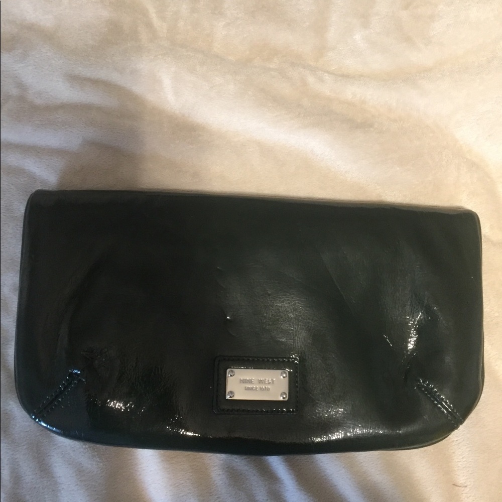 Nine West Fold Em Clutch in Deep Forest Green